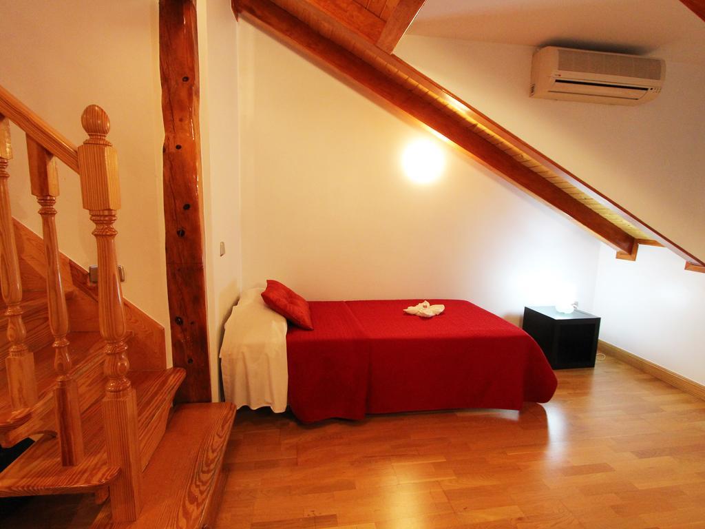 Apartamentos Good Stay Prado Madrid Værelse billede