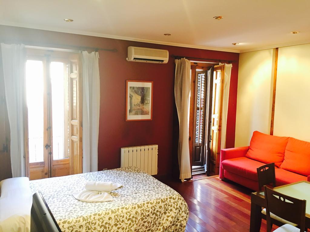 Apartamentos Good Stay Prado Madrid Eksteriør billede