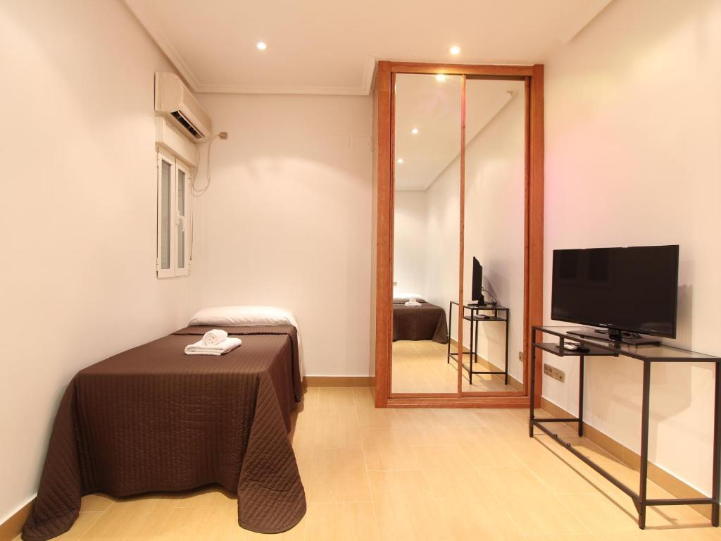 Apartamentos Good Stay Prado Madrid Værelse billede