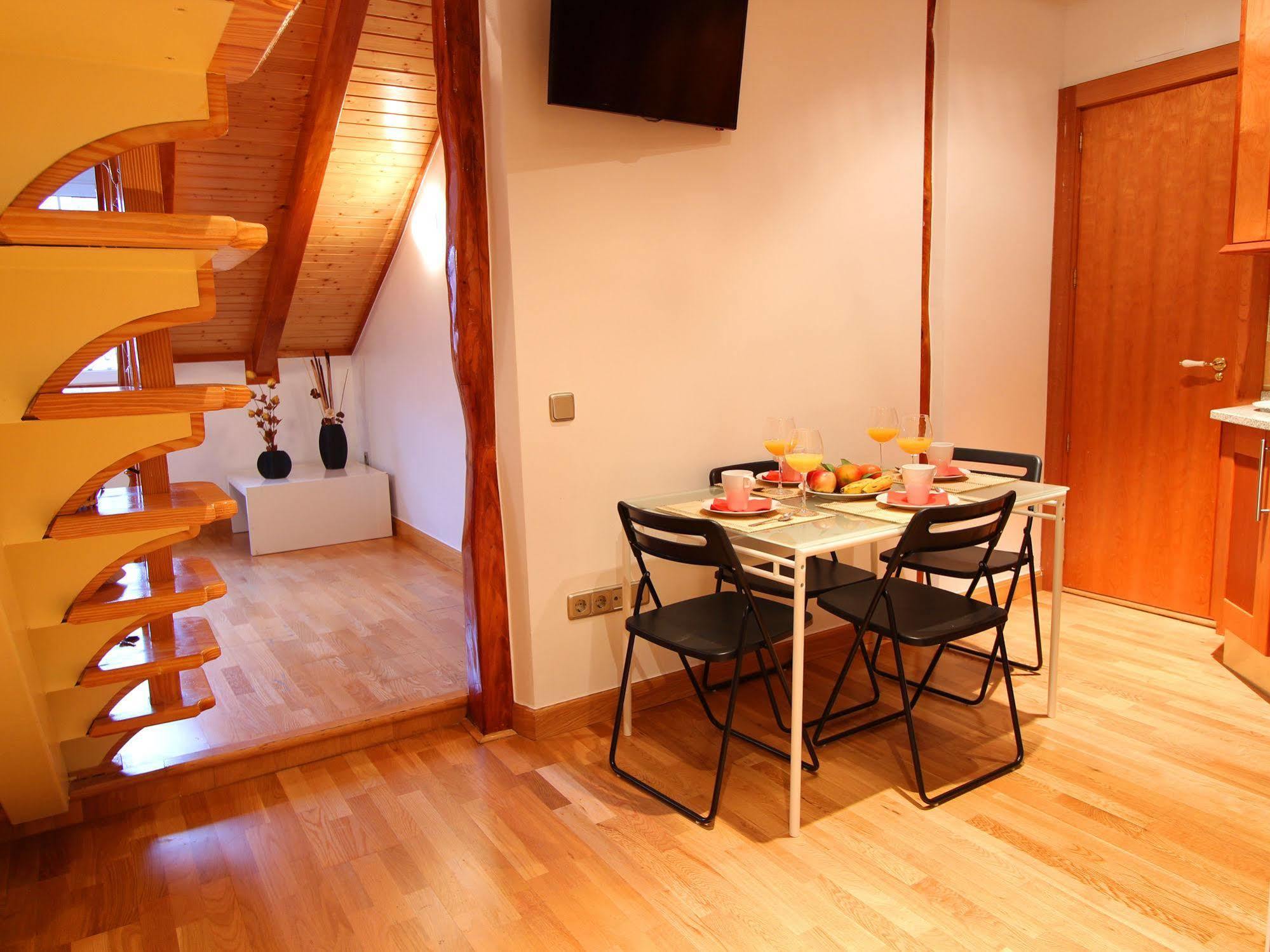 Apartamentos Good Stay Prado Madrid Eksteriør billede
