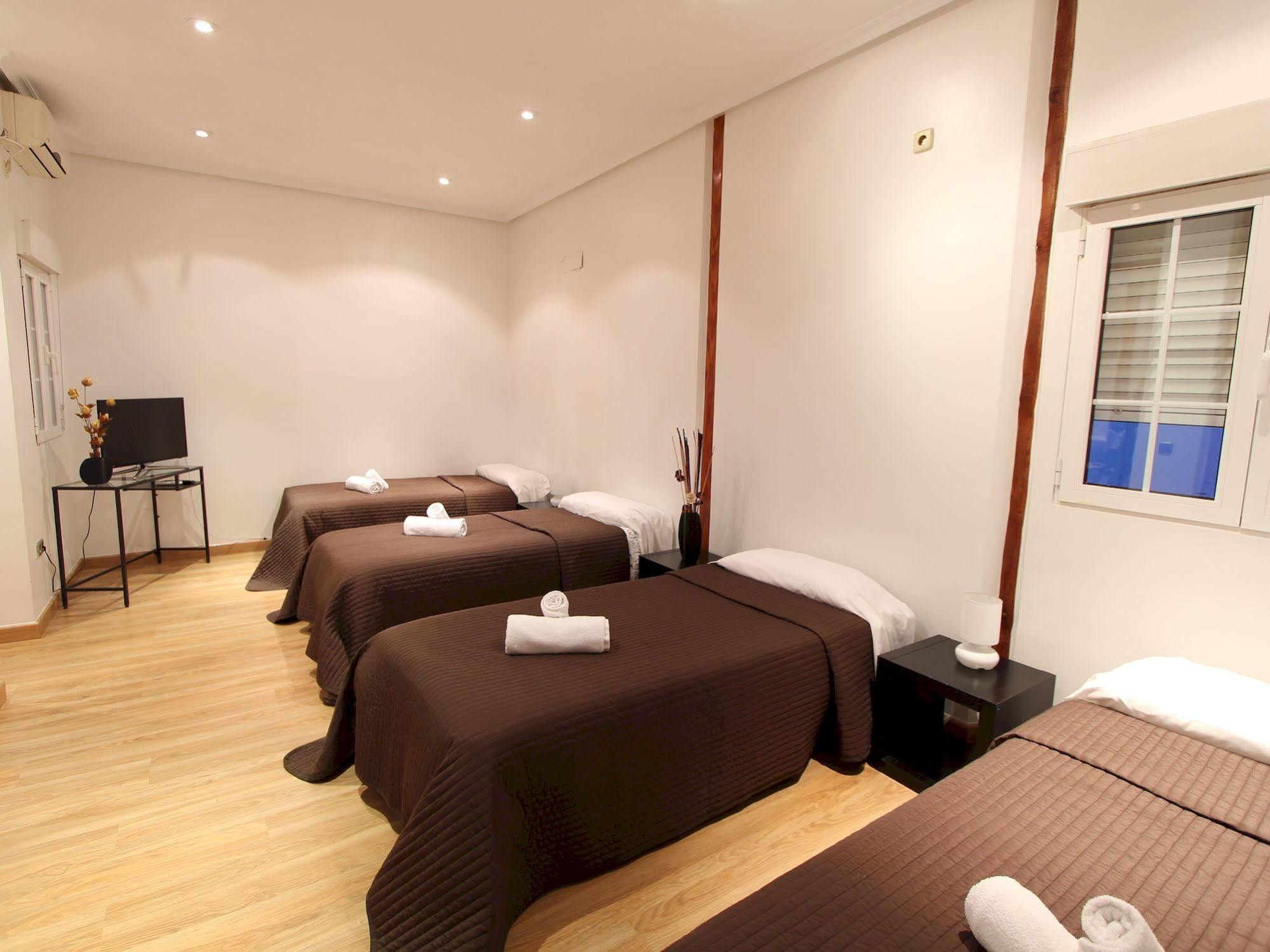 Apartamentos Good Stay Prado Madrid Eksteriør billede
