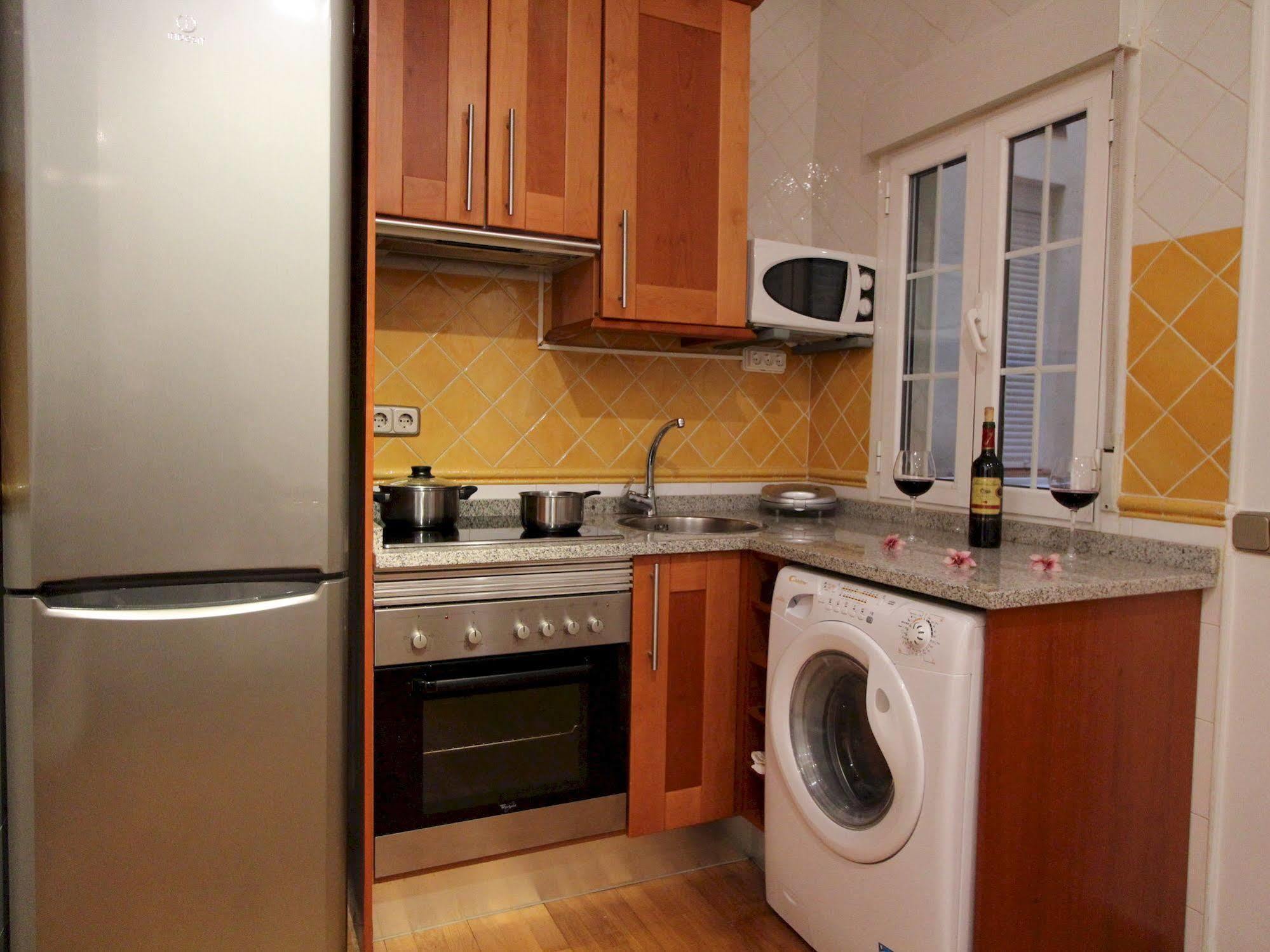 Apartamentos Good Stay Prado Madrid Eksteriør billede